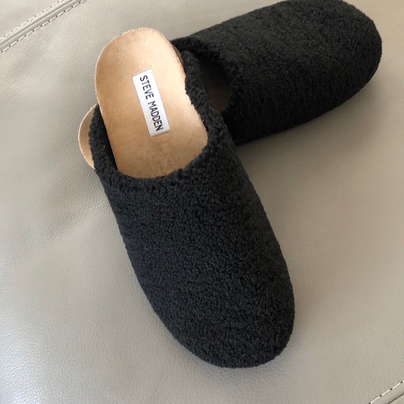 Steve Madden slides. Size 9 medium - Picture 1 of 4